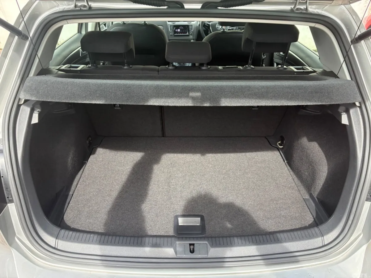 Volkswagen Golf Hatchback, Petrol, 2014, Silver