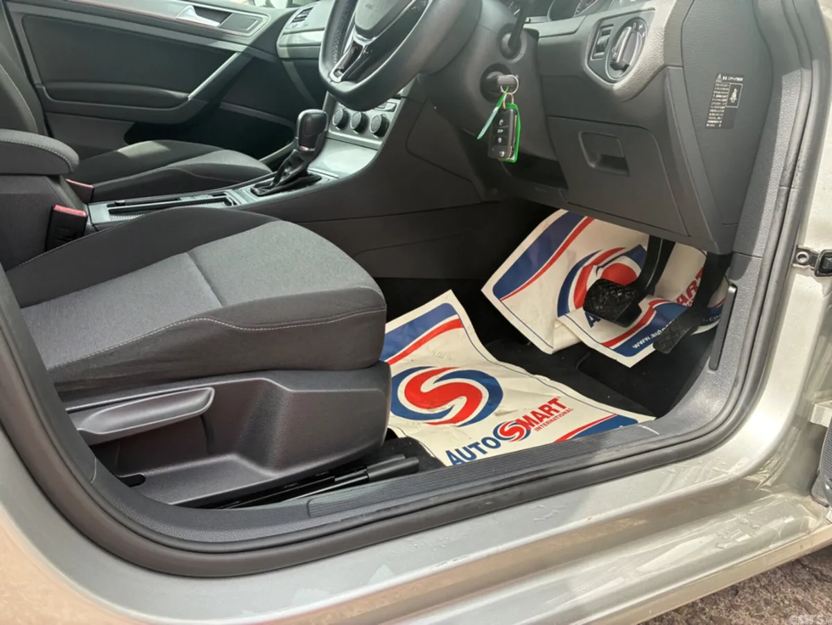 Volkswagen Golf Hatchback, Petrol, 2014, Silver