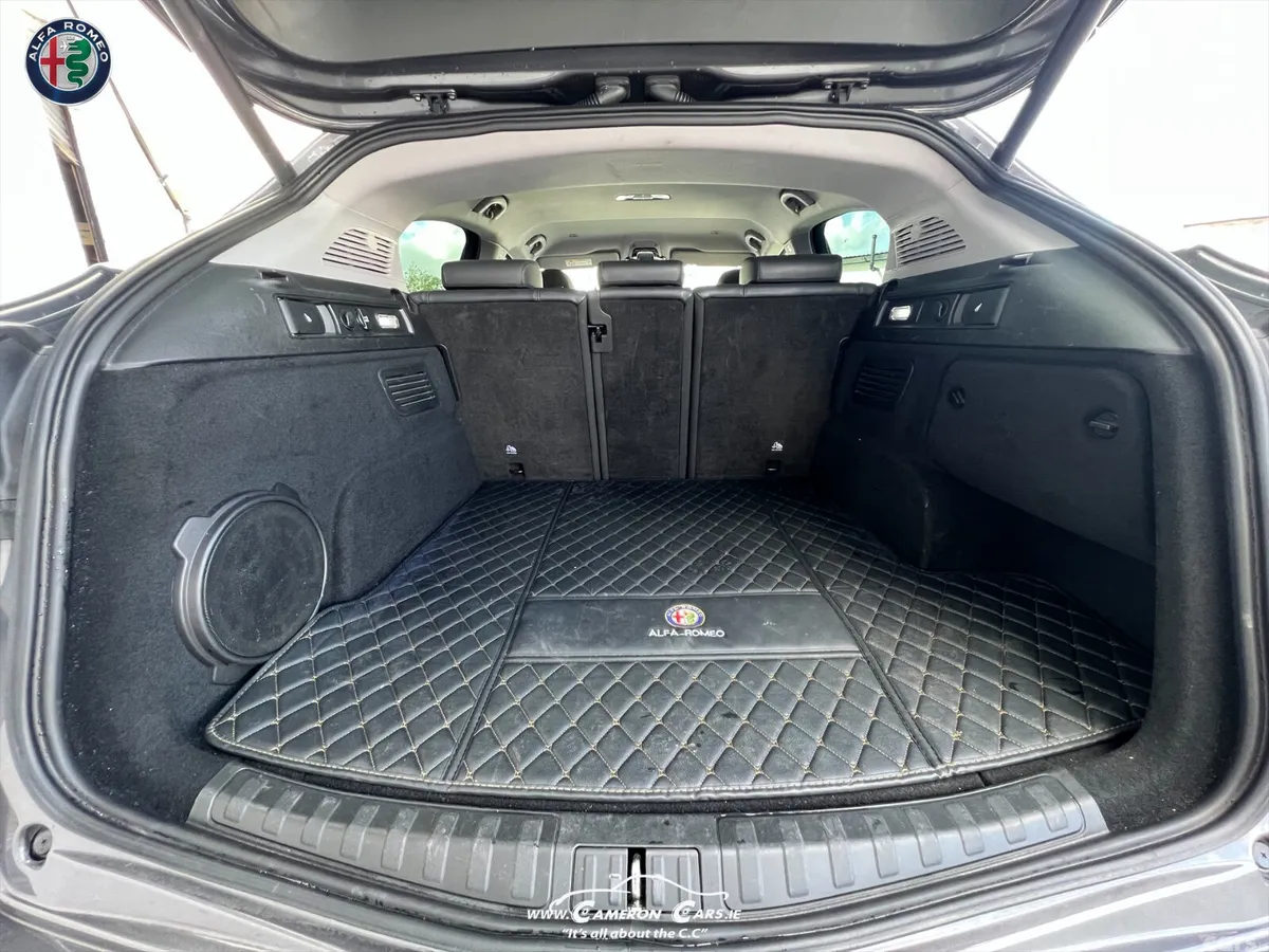 Alfa Romeo Stelvio SUV, Petrol, 2021, Grey