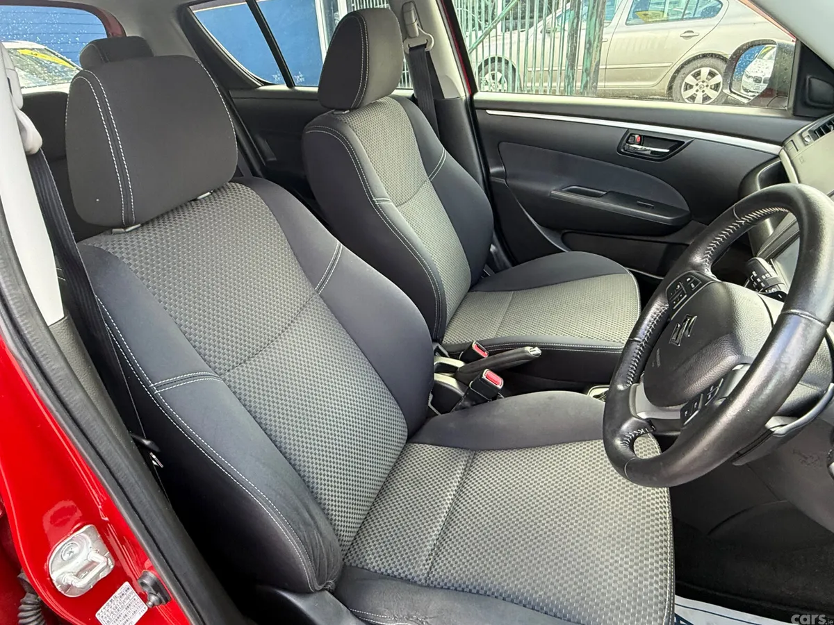 Suzuki Swift Hatchback, Petrol, 2015, Red