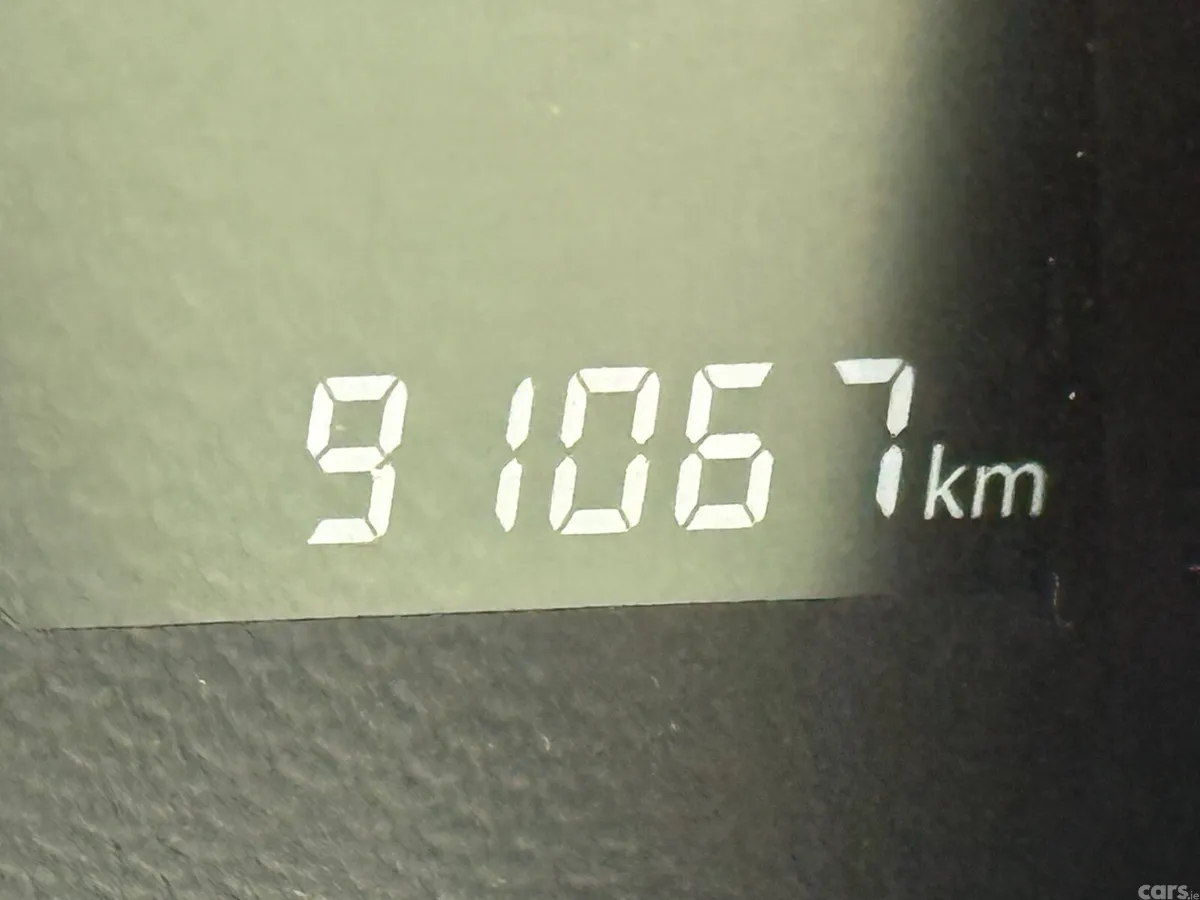 Suzuki Swift Hatchback, Petrol, 2015, Red