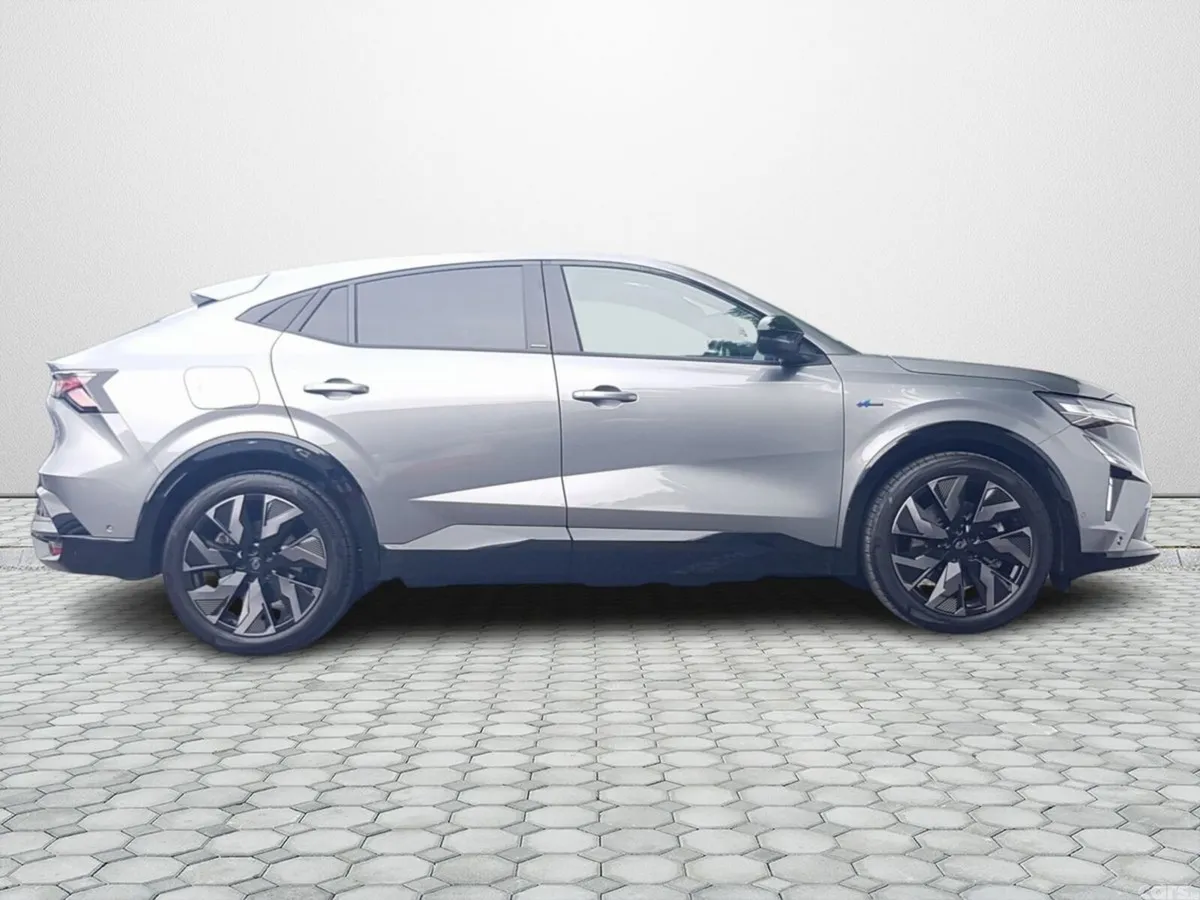 Renault Rafale SUV, Petrol Hybrid, 2025, Grey