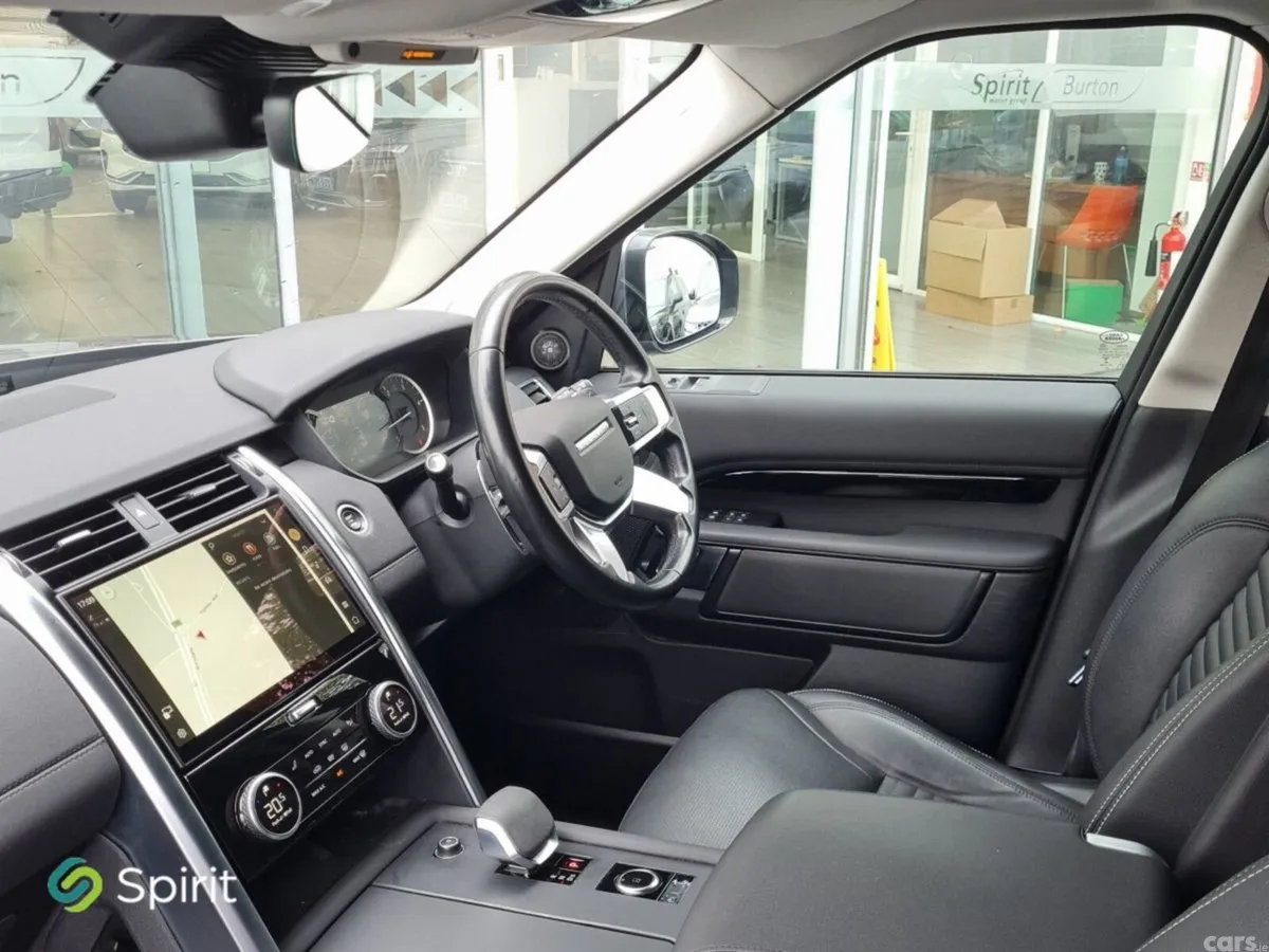 Land Rover Discovery SUV, Diesel, 2022, Grey