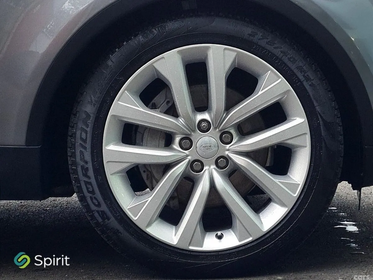 Land Rover Discovery SUV, Diesel, 2022, Grey