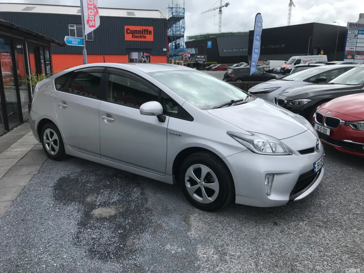 Toyota Prius Hatchback, Petrol Hybrid, 2015, Silver