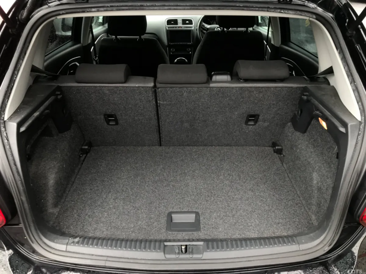 Toyota Prius Hatchback, Petrol Hybrid, 2015, Silver