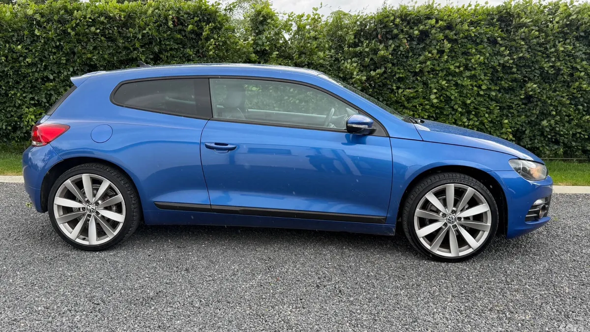 Volkswagen Scirocco Hatchback, Diesel, 2014, Blue