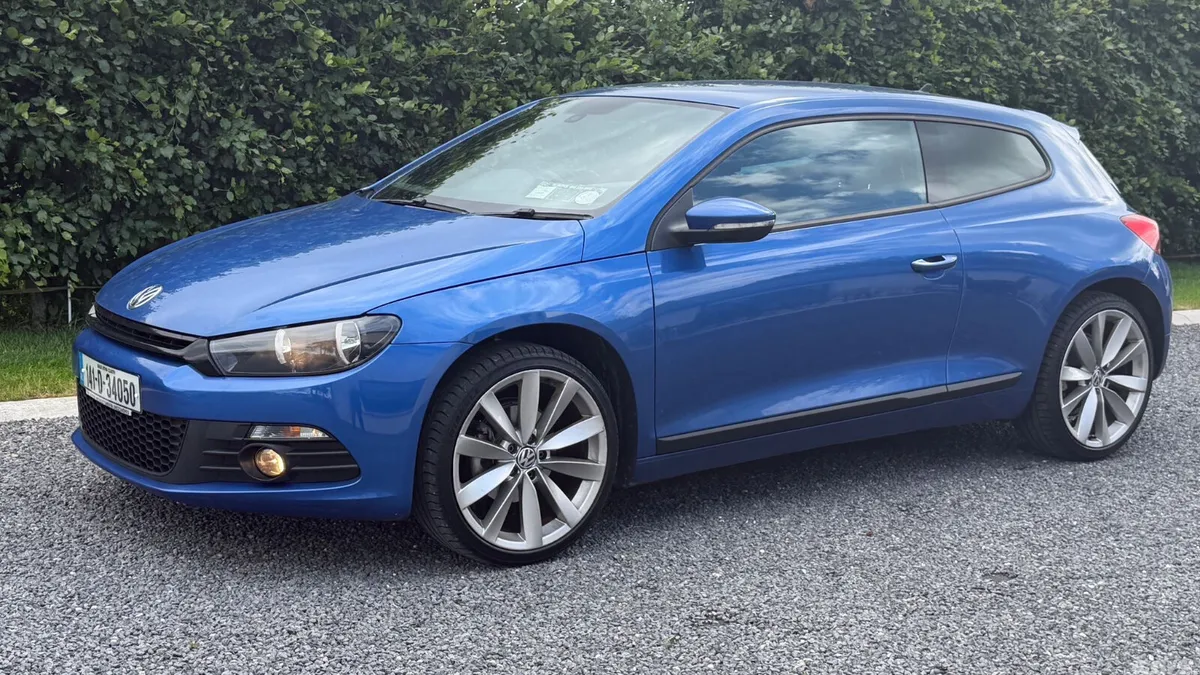 Volkswagen Scirocco Hatchback, Diesel, 2014, Blue