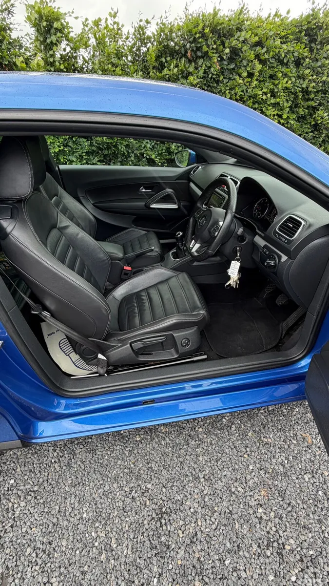 Volkswagen Scirocco Hatchback, Diesel, 2014, Blue
