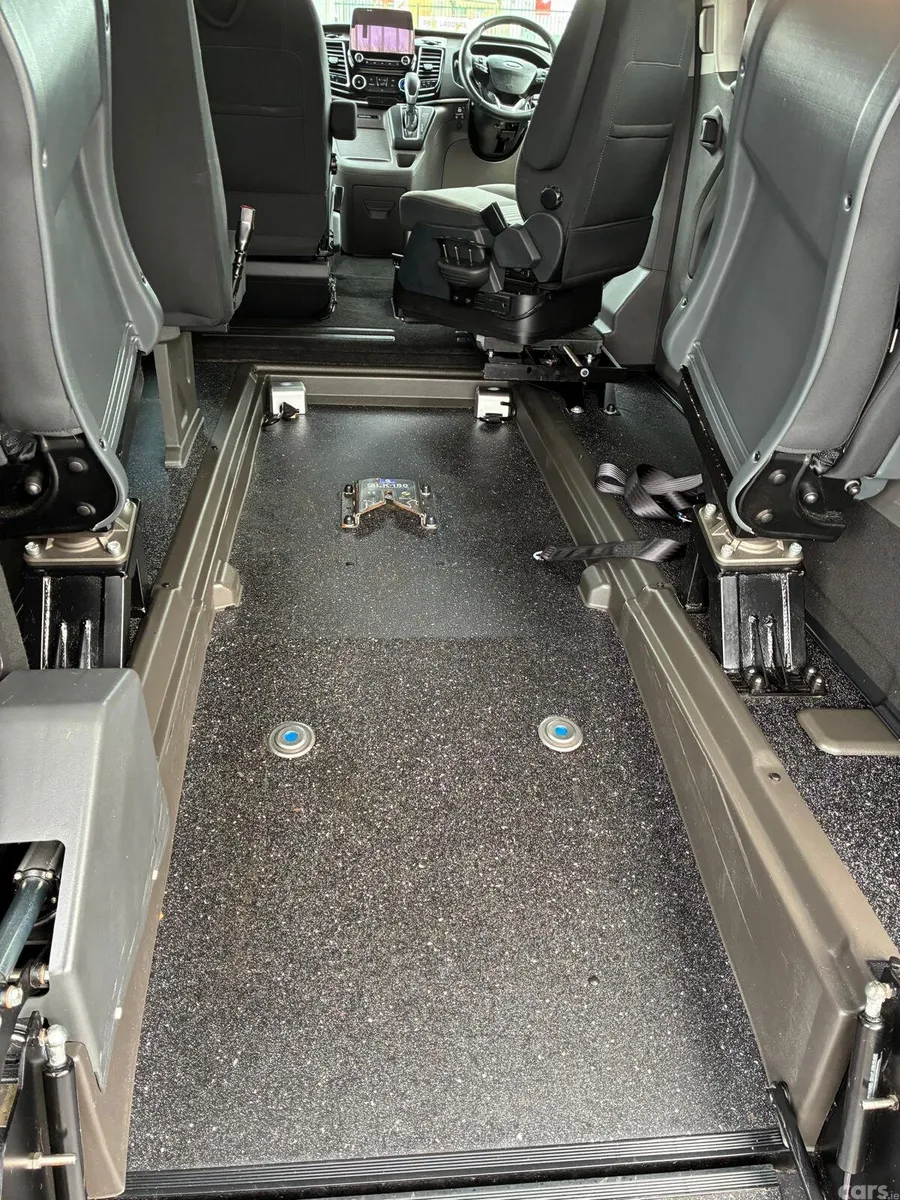 Ford Tourneo Custom MPV, Diesel, 2022, Black