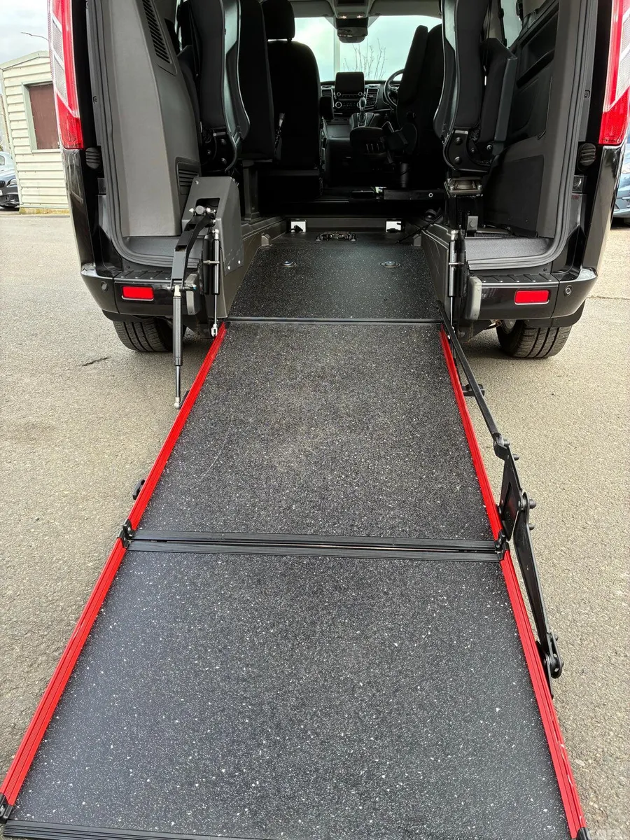 Ford Tourneo Custom MPV, Diesel, 2022, Black