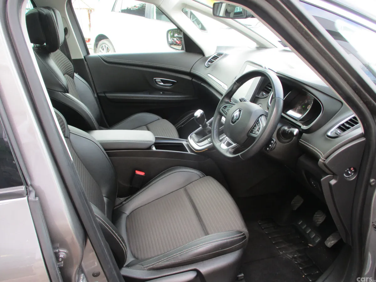 Renault Scenic MPV, Diesel, 2017, Grey