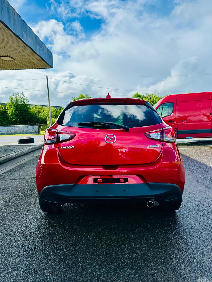 Mazda Mazda2 Hatchback, Petrol, 2017, Red