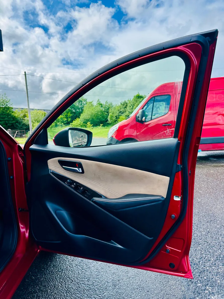 Mazda Mazda2 Hatchback, Petrol, 2017, Red