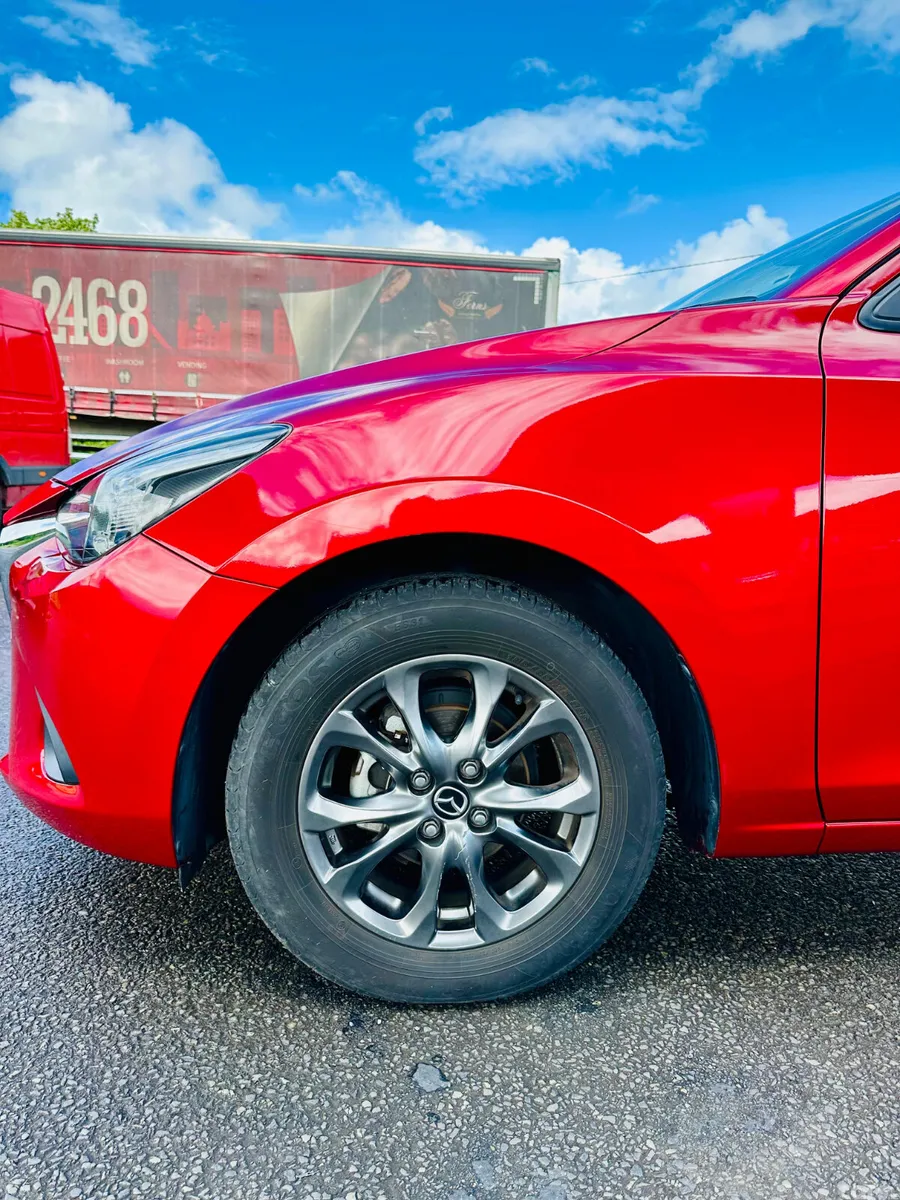 Mazda Mazda2 Hatchback, Petrol, 2017, Red
