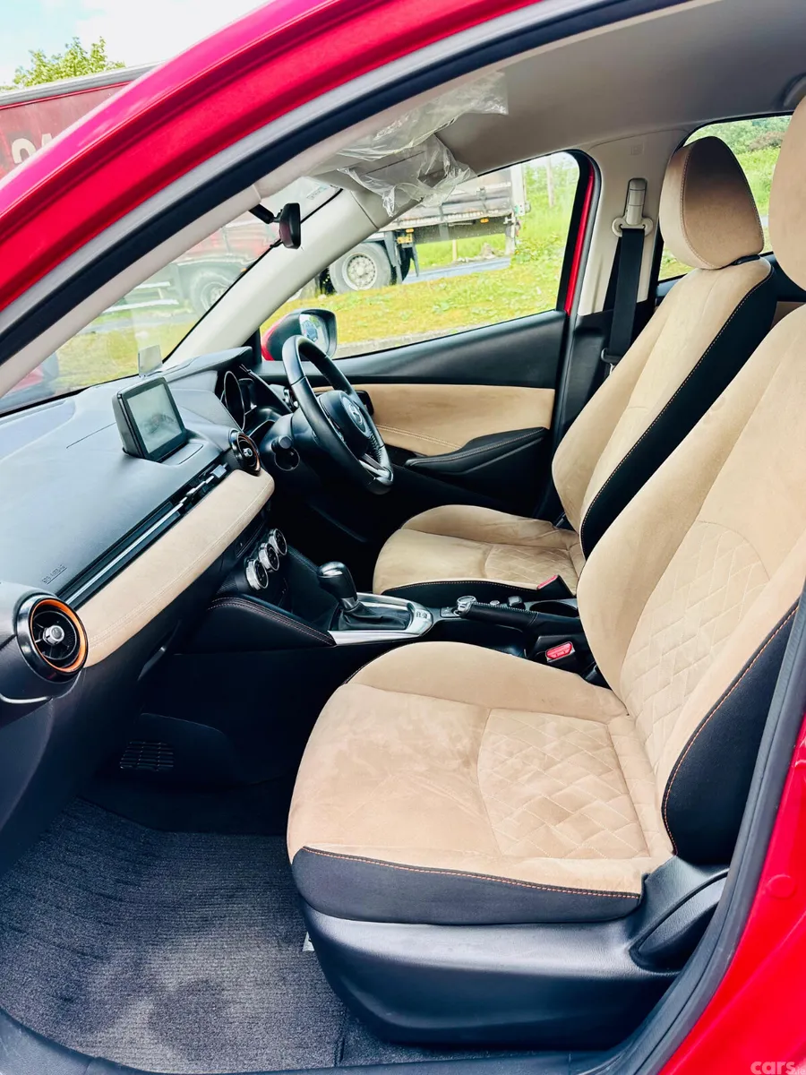 Mazda Mazda2 Hatchback, Petrol, 2017, Red
