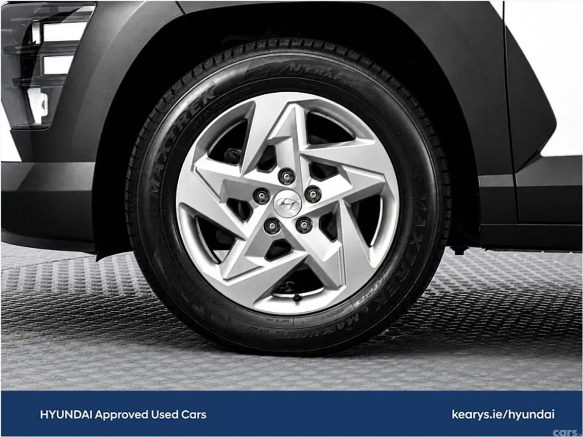 Hyundai KONA SUV, Petrol, 2024, White