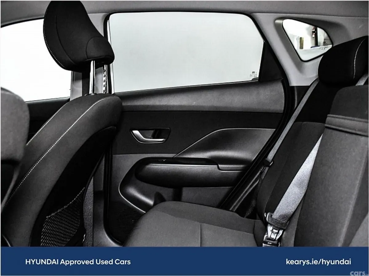 Hyundai KONA SUV, Petrol, 2024, White