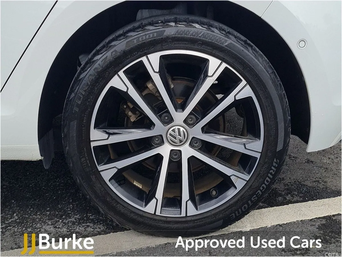 Volkswagen Golf Hatchback, Petrol, 2020, White