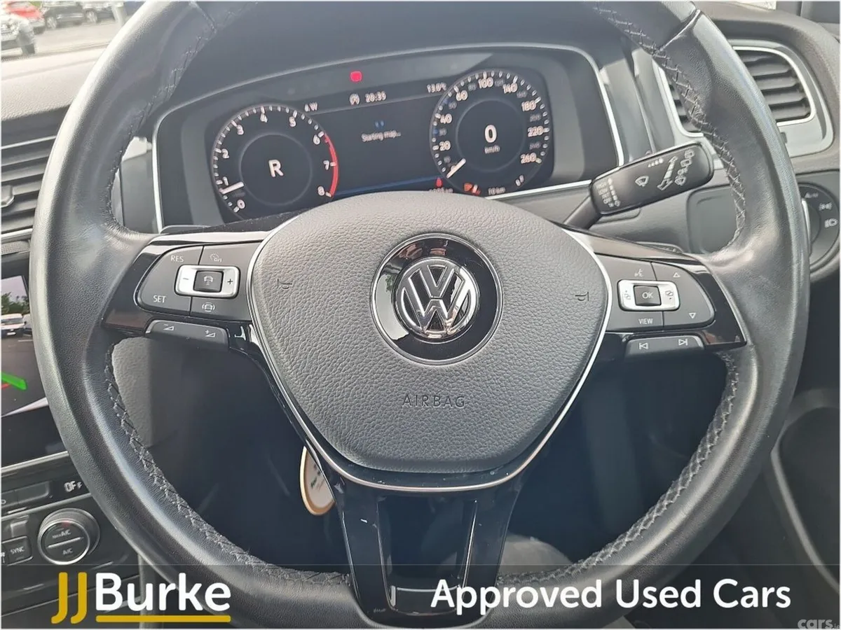 Volkswagen Golf Hatchback, Petrol, 2020, White