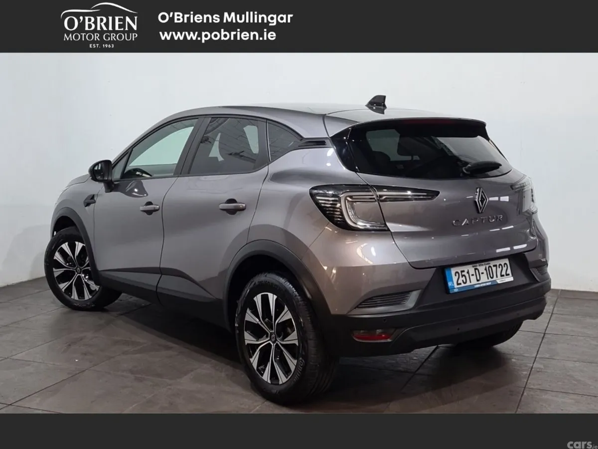 Renault Captur Hatchback, Petrol, 2025, Grey