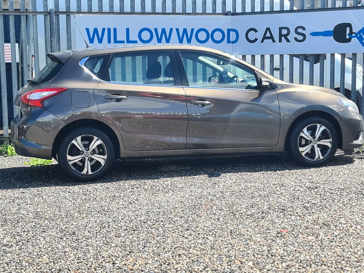 Nissan Pulsar Hatchback, Diesel, 2016, Brown