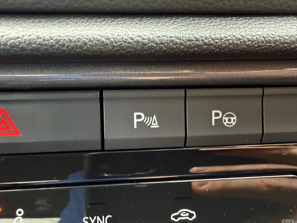 Volkswagen T-Roc SUV, Petrol, 2024, White