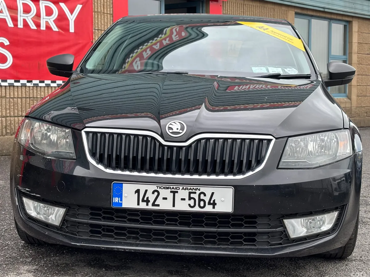Skoda Octavia Saloon, Diesel, 2014, Black