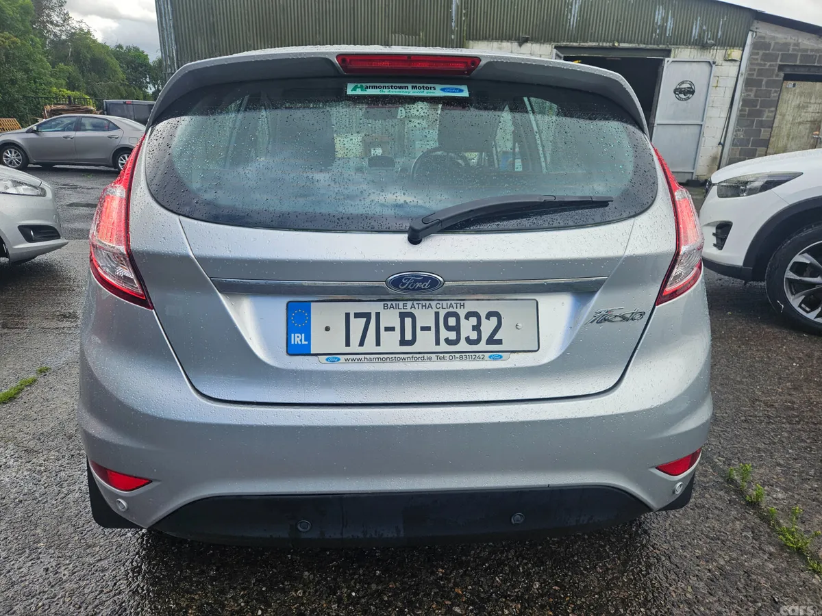Ford Fiesta Hatchback, Petrol, 2017, Grey