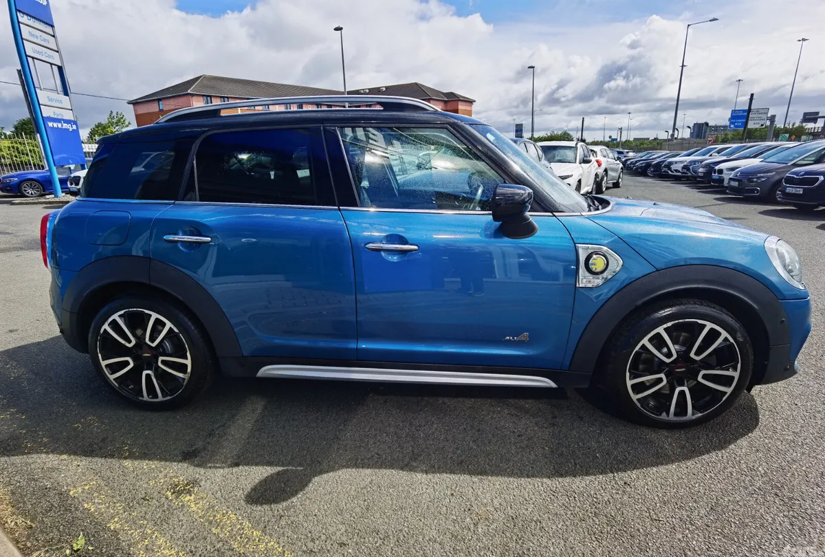 Mini Countryman SUV, Petrol Plug-in Hybrid, 2020, Blue