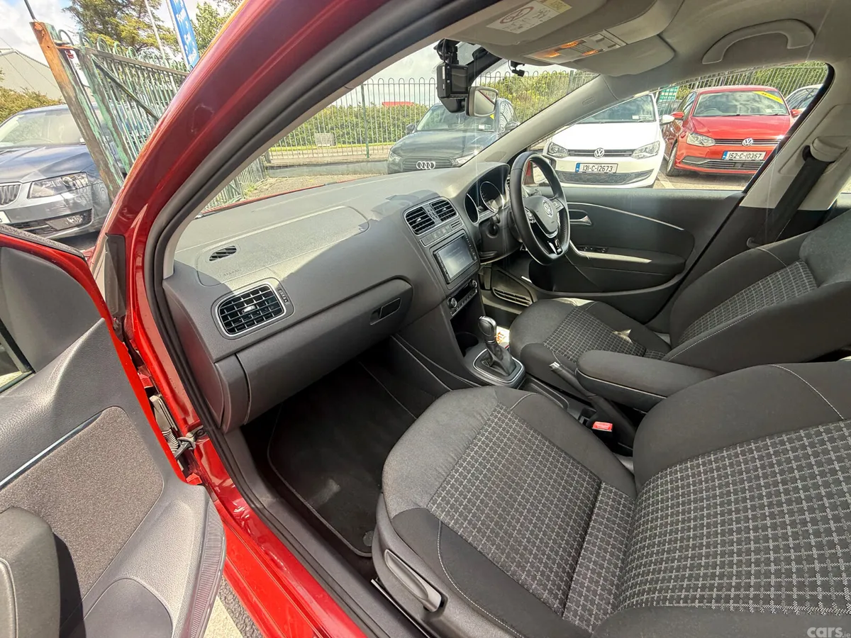 Volkswagen Polo Hatchback, Petrol, 2014, Red