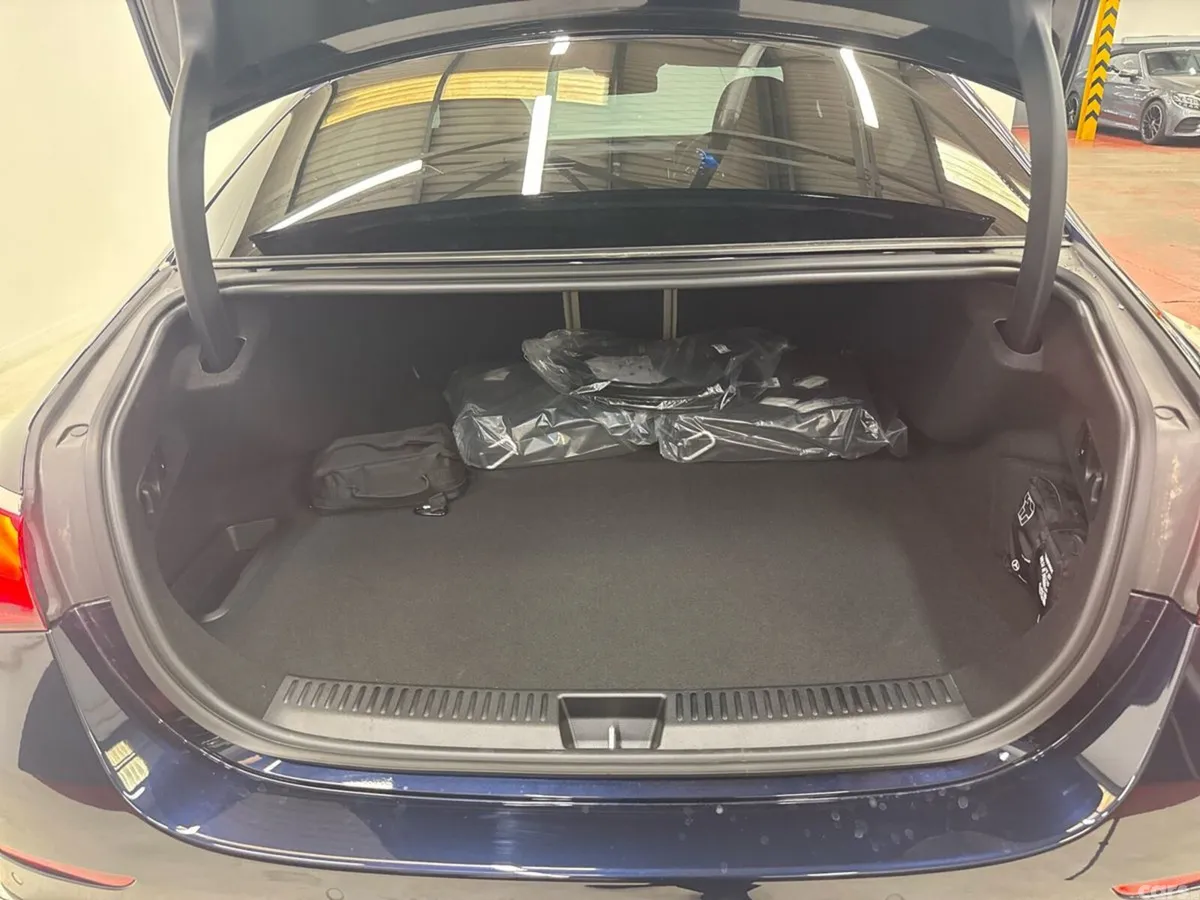 Mercedes-Benz E-Class Saloon, Petrol Plug-in Hybrid, 2026, Blue