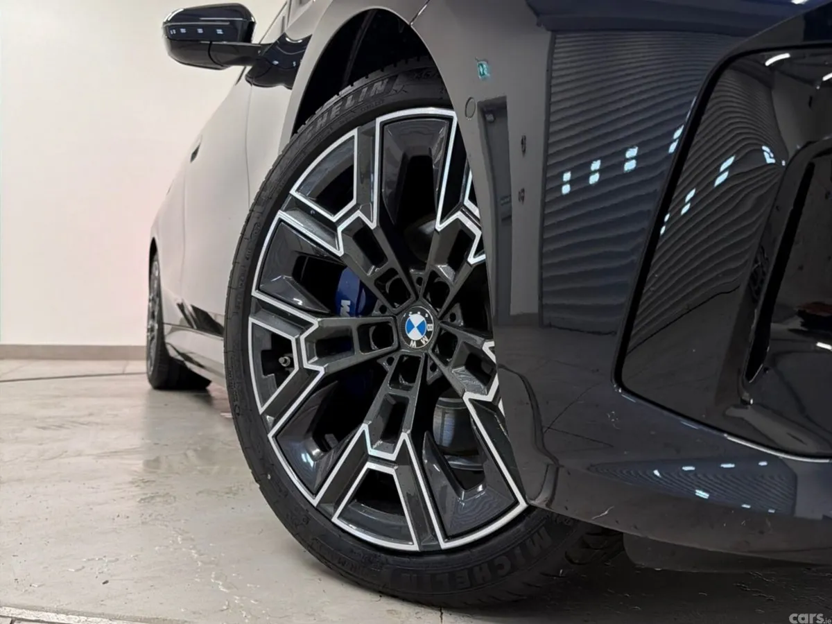 BMW 5-Series Saloon, Petrol Plug-in Hybrid, 2026, Black