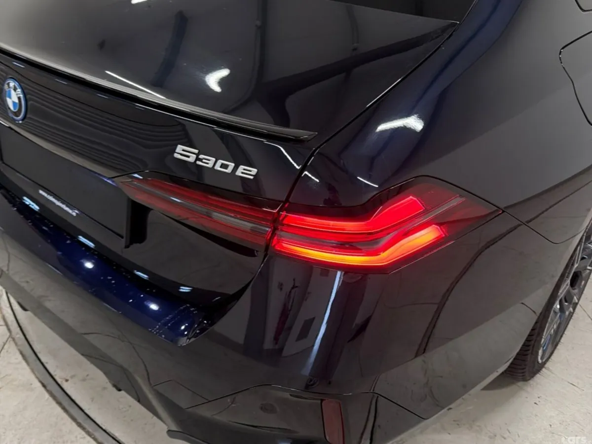 BMW 5-Series Saloon, Petrol Plug-in Hybrid, 2026, Black