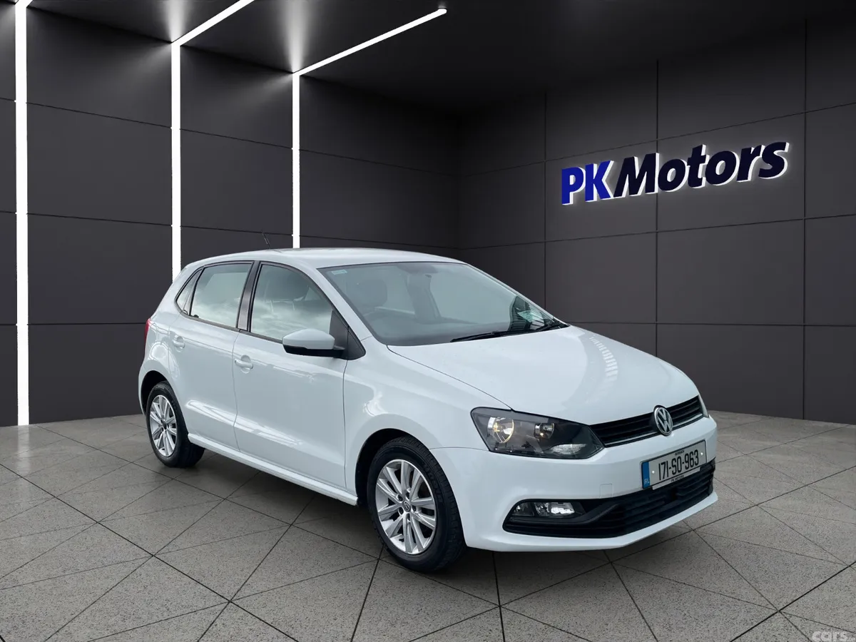 Volkswagen Polo Hatchback, Petrol, 2017, White