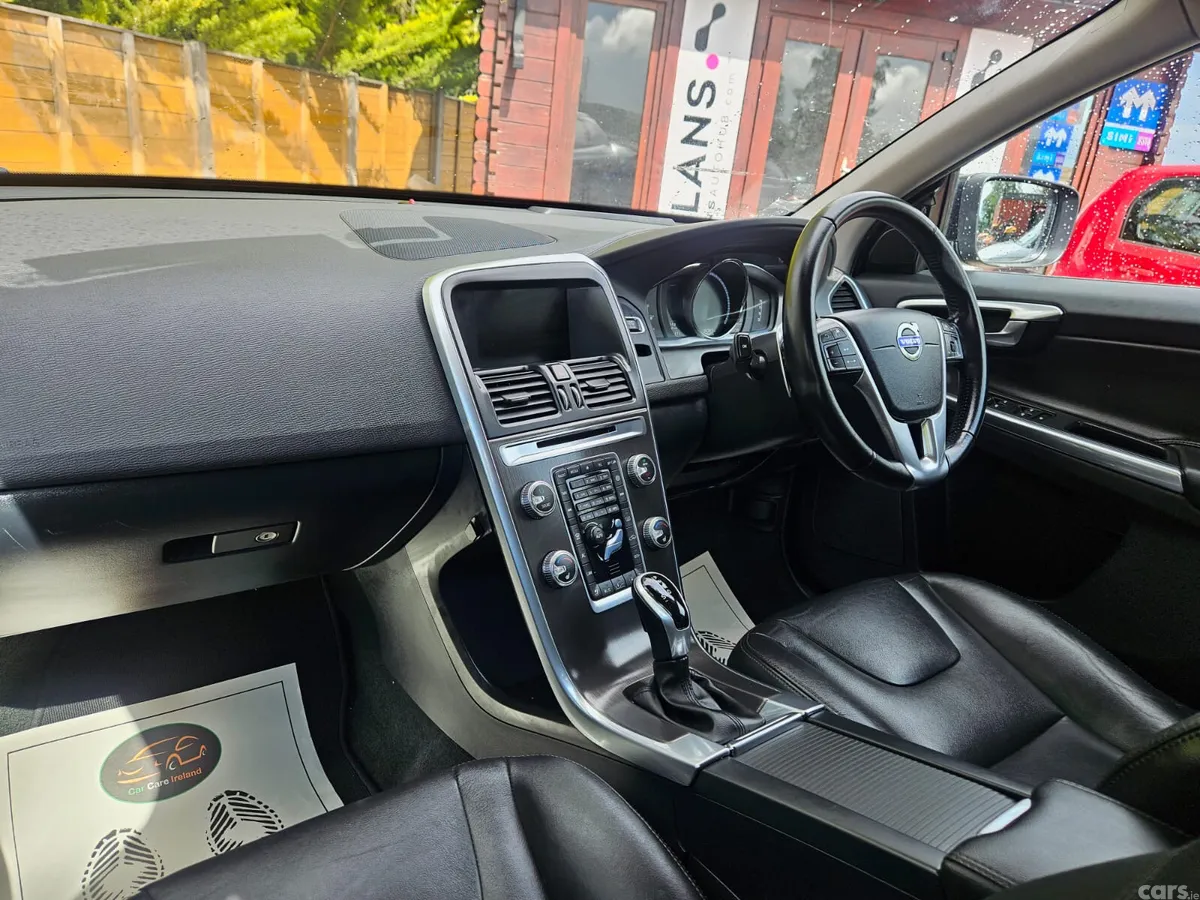 Volvo XC60 SUV, Diesel, 2016, Black