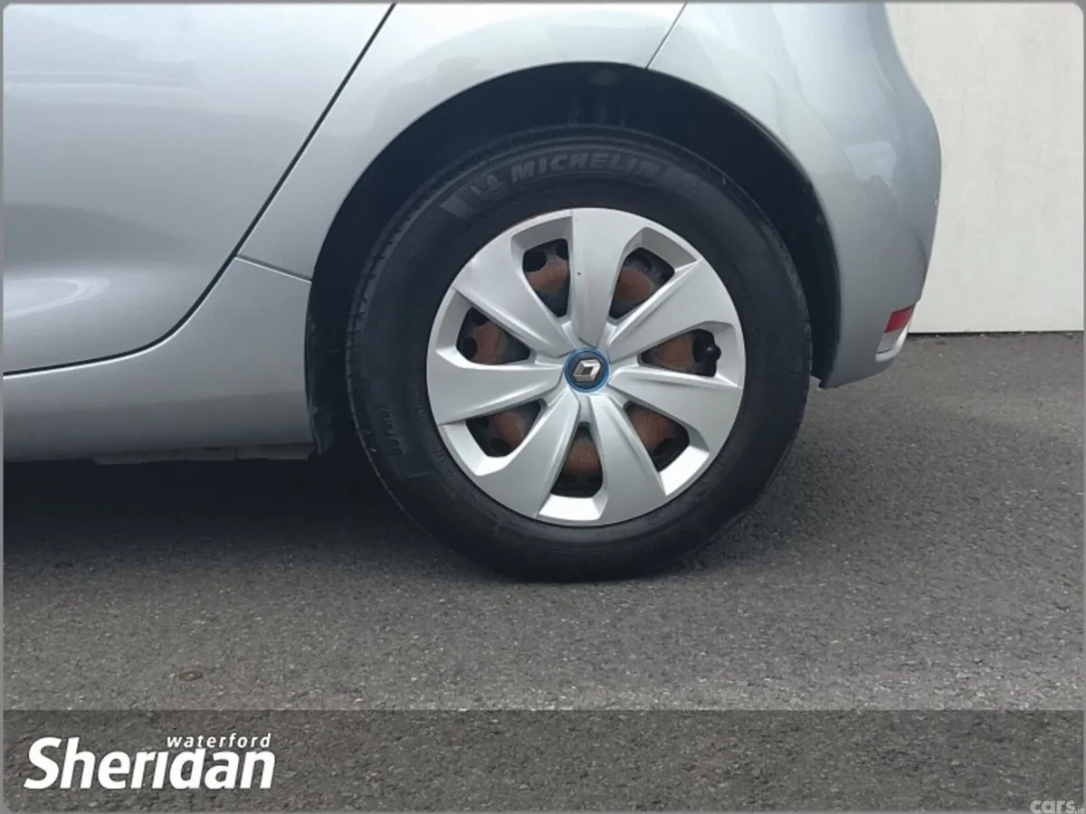 Renault Zoe Hatchback, Electric, 2021, Grey