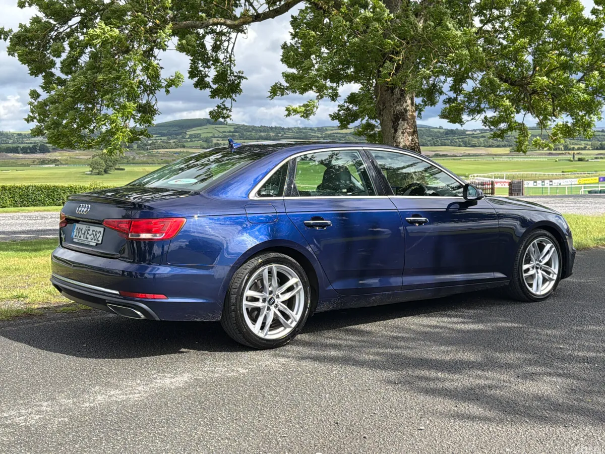 Audi A4 Saloon, Diesel, 2019, Blue