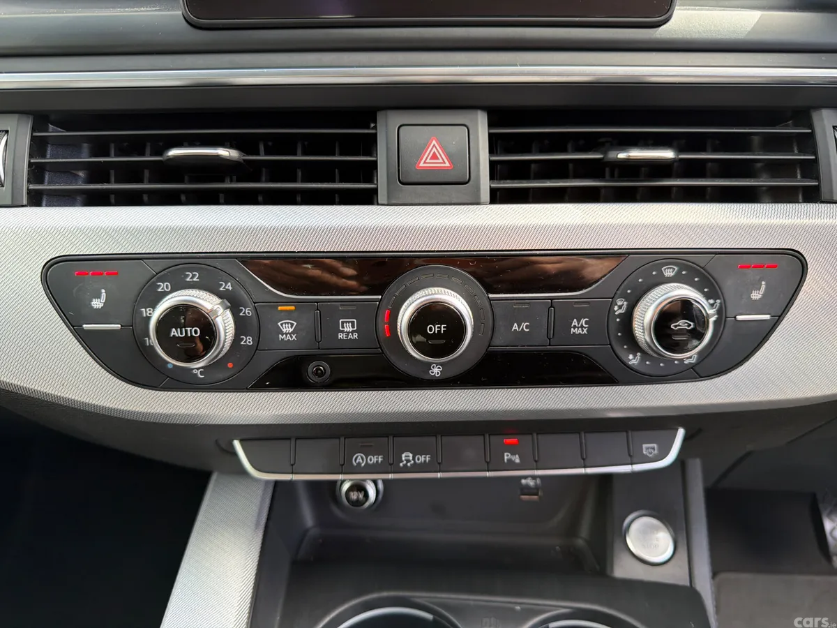 Audi A4 Saloon, Diesel, 2019, Blue