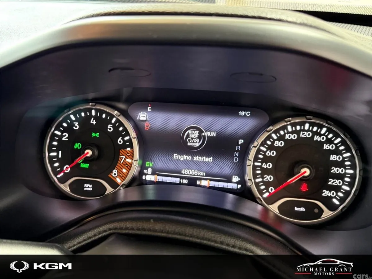 Jeep Renegade SUV, Petrol Hybrid, 2024, White