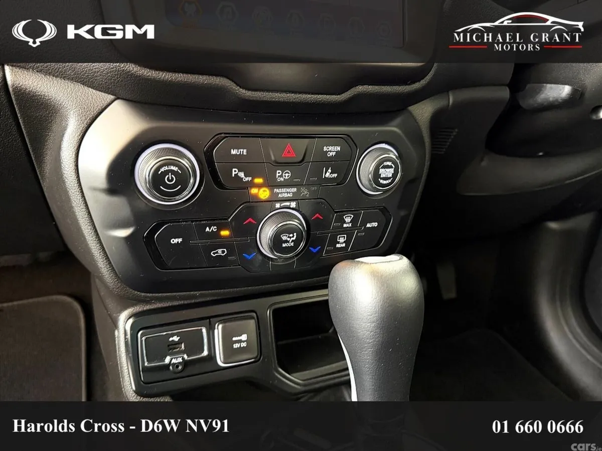 Jeep Renegade SUV, Petrol Hybrid, 2024, White