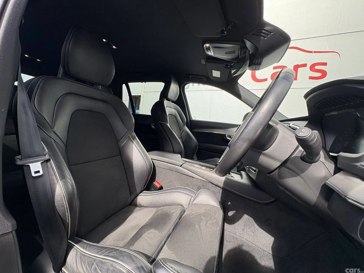 Volvo XC90 SUV, Petrol Hybrid, 2021, Grey