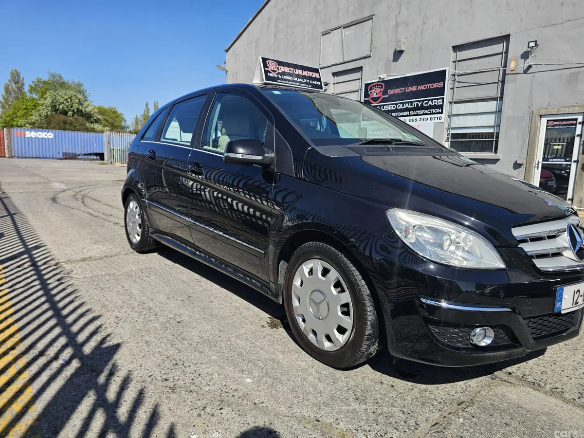 Mercedes-Benz B-Class MPV, Diesel, 2012, Black
