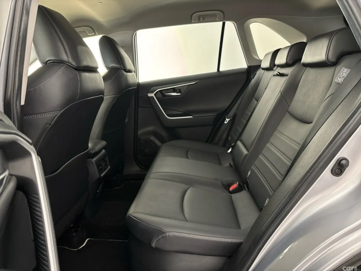 Toyota RAV4 SUV, Petrol Hybrid, 2022, Grey