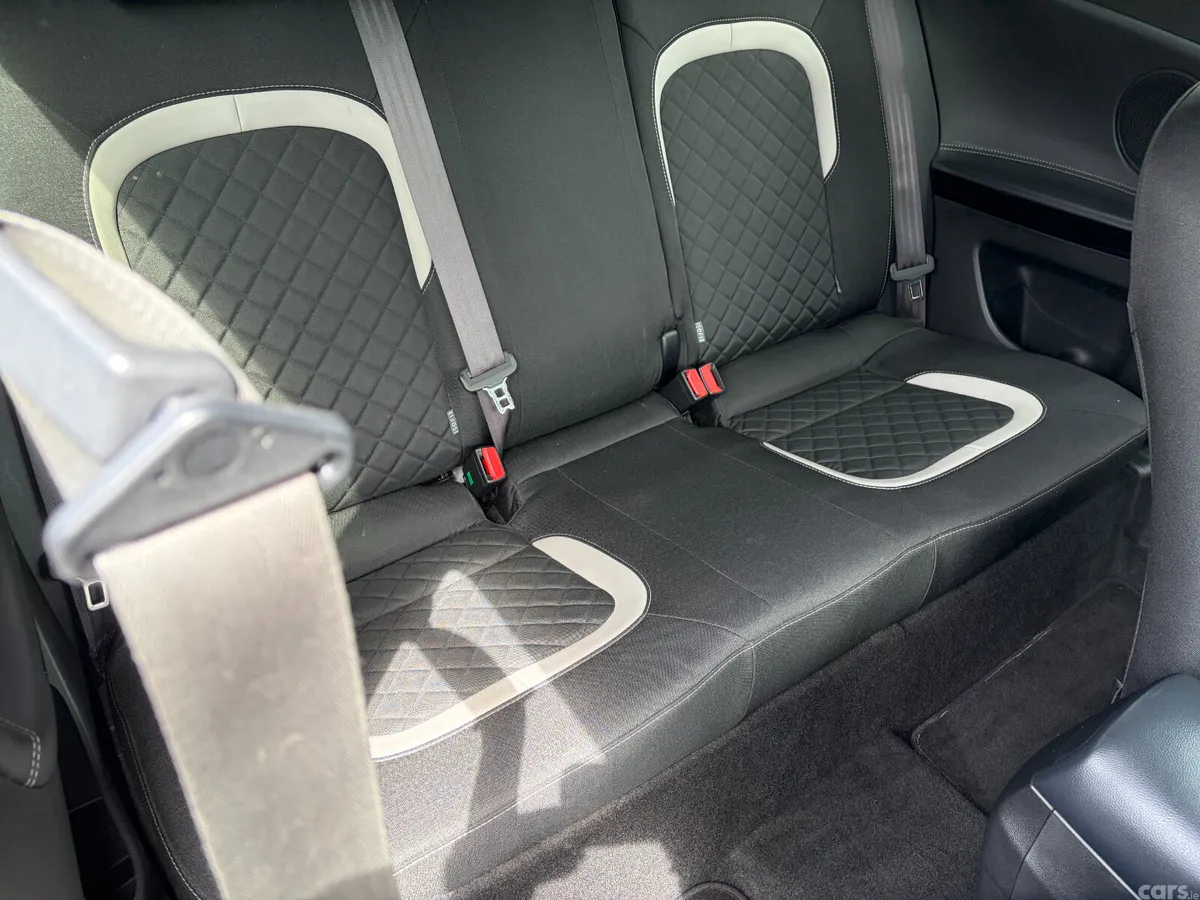 Kia Ceed Hatchback, Diesel, 2016, Silver