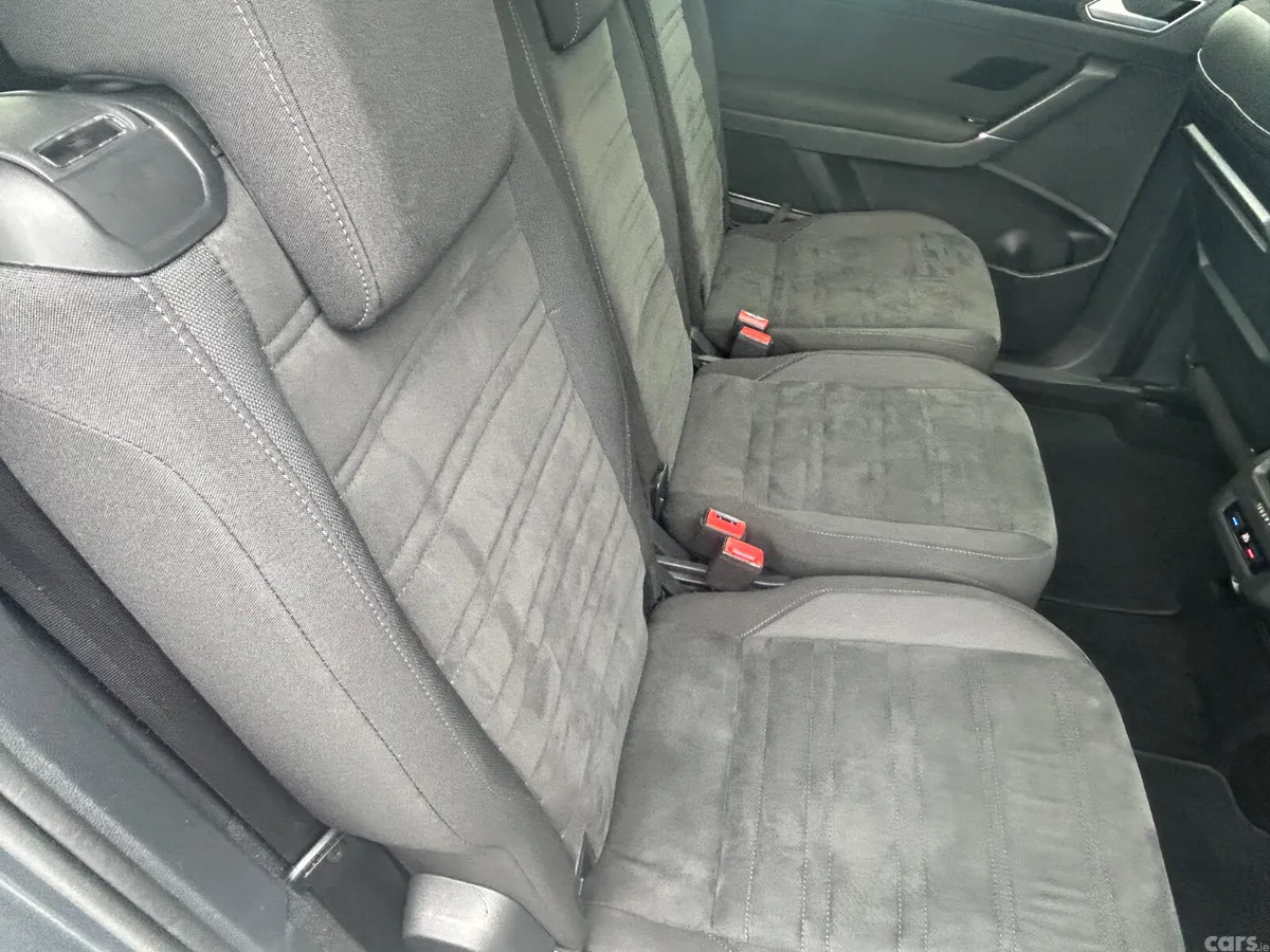 Volkswagen Touran MPV, Diesel, 2019, Grey