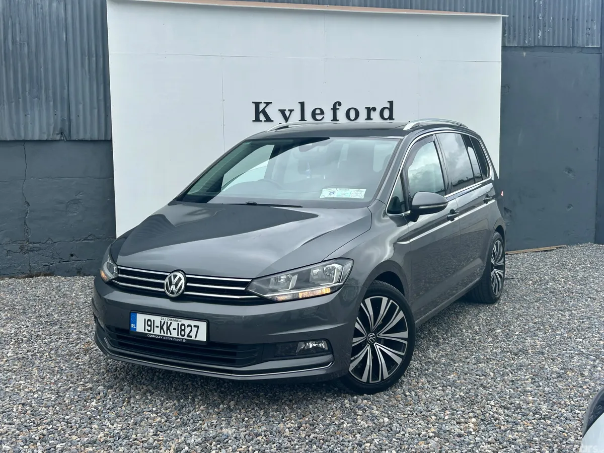 Volkswagen Touran MPV, Diesel, 2019, Grey