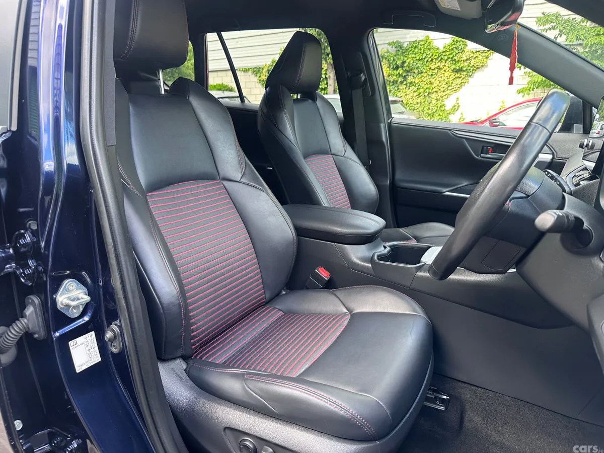Toyota RAV4 SUV, Petrol Hybrid, 2024, Blue
