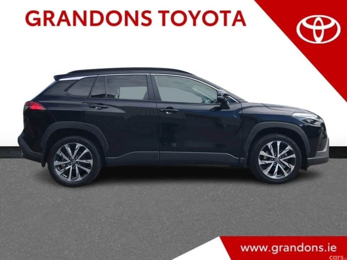 Toyota Corolla Cross Hatchback, Petrol Hybrid, 2024, Black