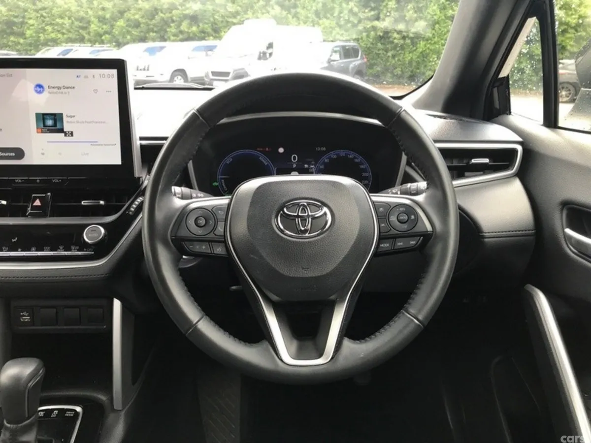 Toyota Corolla Cross Hatchback, Petrol Hybrid, 2024, Black